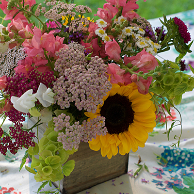 Two Little Buds Florist