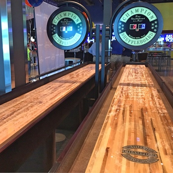 shuffleboard main event entertainment