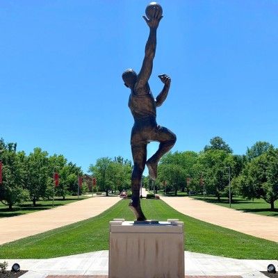 Wayne Embry Statue