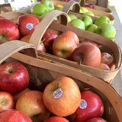 Fresh Barn n Bunk Apples