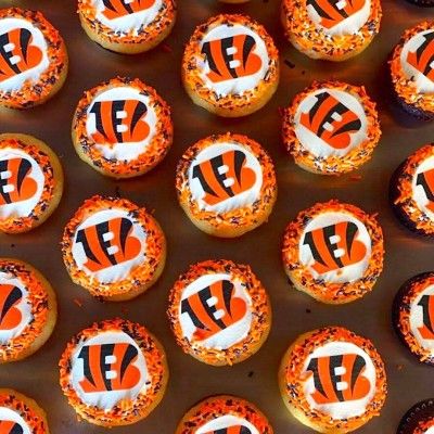 Bengals Cupcakes, Molly's Cupcakes Cincy