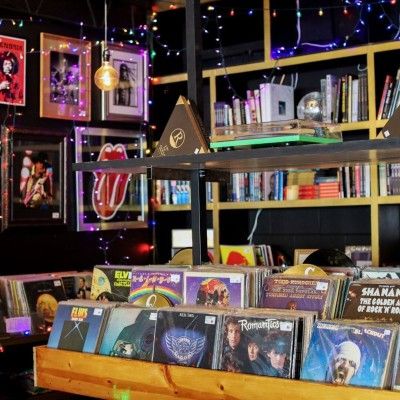 Three Feather Records, Fairfield Ohio