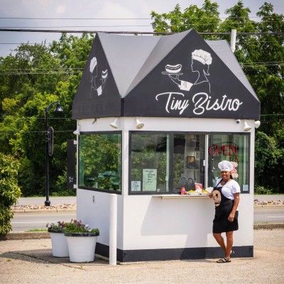 Liz Glover, Tiny Bistro