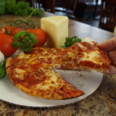 Richards pepperoni pizza