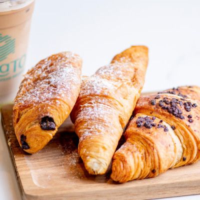 Image file stratocroissants_7946A5AA-93E7-60AE-6003FFF8F7F9206A-7946a489a8e9480_7946ae6b-d2b6-e5d0-b4724df171891344.jpg