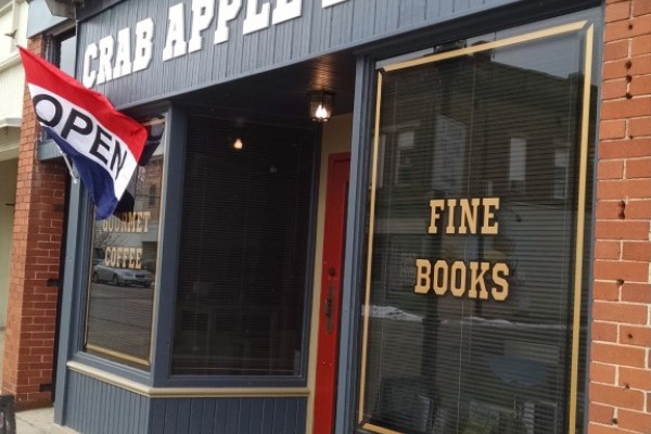 Image file Crab-Apple-Books-Exterior-Sign-2043b1005056a36_2043b298-5056-a36a-09479600146a32bb.jpg