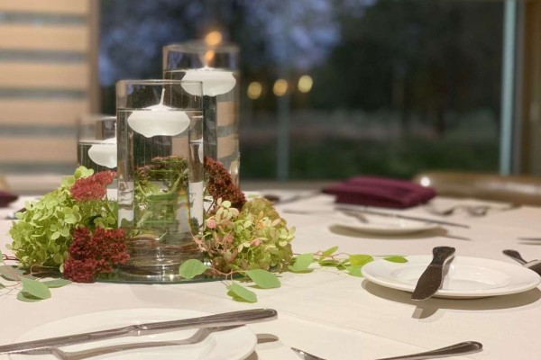 Image file Dinner-Table_8FCFEC52-5056-A36A-09C99FDA736510DC-8fcfeb865056a36_8fcfeca8-5056-a36a-093290e0f5217c3e.jpg