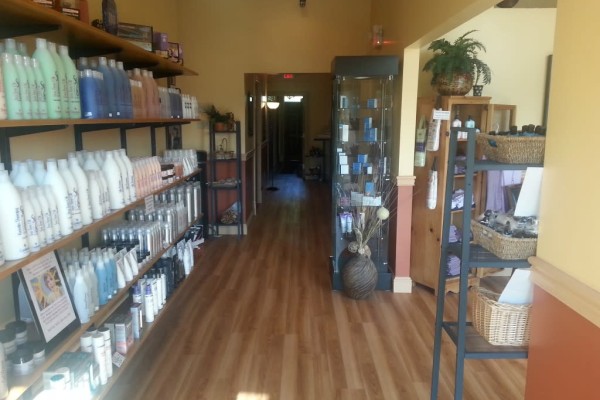 Image file SoZo-HAIR-by-Bajon-Salon-Lobby-and-Retail0-f49388015056a36_f49388cb-5056-a36a-095da138a4ea4fb2.jpg