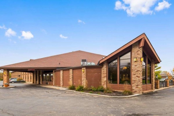 Image file Sycamore-Inn-Exterior-fac6c1035056a36_fac6c1e4-5056-a36a-09158a0533adaa9a.jpg