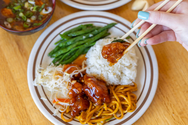 Image file beesfairfield_14A4A546-D943-5668-F064C9A8AA77A57C-14a4a468999e5db_14a4ac0c-d553-62a0-1336bbe4d20a5254.jpg