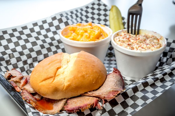 Image file brisketsandwichcombsbbq_843CA47E-5056-A36A-09403FC7C86BDFF7-843ca2d75056a36_843cab11-5056-a36a-09f1dfd62802f298.jpg
