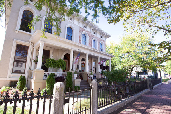 Image file germanvillagehamilton_11D936A8-A369-51C6-8F6F7F56F57628B0-11d93546efa3ba9_11d94e72-9804-fffa-c11a88d1cc7077b2.jpg