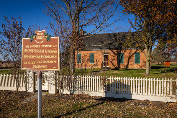 Image file pioneerfarmstead_13B5A654-FE14-2A74-B4B5A11537C5334B-13b5a4aef430e55_13b5ae1b-f7e4-832c-fd2ed15562b5d185.jpg