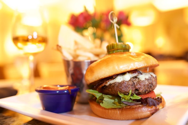 Image file plazaonegrille_4F5C6A6B-5056-A36A-09CEA331DD75894E-4f5c693f5056a36_4f5c71c5-5056-a36a-09bed59405f26b51.jpg