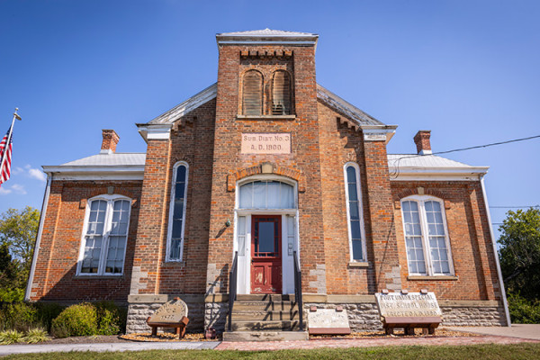 Image file stationroadschool_178690B1-F4E1-1140-F18464FDFDA0C7D6-17868fafb1361c5_17869769-bdc7-1b40-b7ab34255b182567.jpg