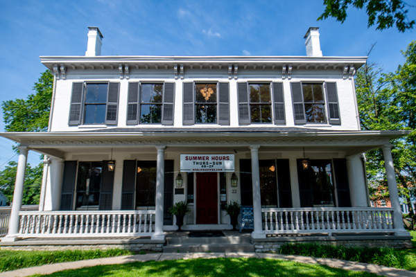 Image file uptownoxford_18202972-D054-ABD0-6A3757A896076805-18202848a520c11_182030ef-b4f2-308d-2f75331ff261b17a.jpg