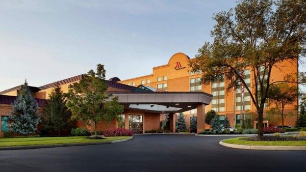 Image file Cincinnati-Marriott-North-Exterior-fb68b3065056a36_fb68b447-5056-a36a-097565e01628b09c.jpg