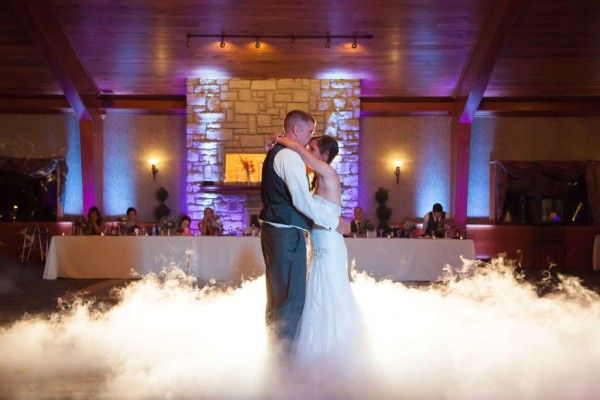 Image file Couple-Dancing-Fog-Machine_2550D0AE-5056-A36A-090B017D003733B1-2550cf805056a36_2550d127-5056-a36a-096f0f3dc8c6fddd.jpg