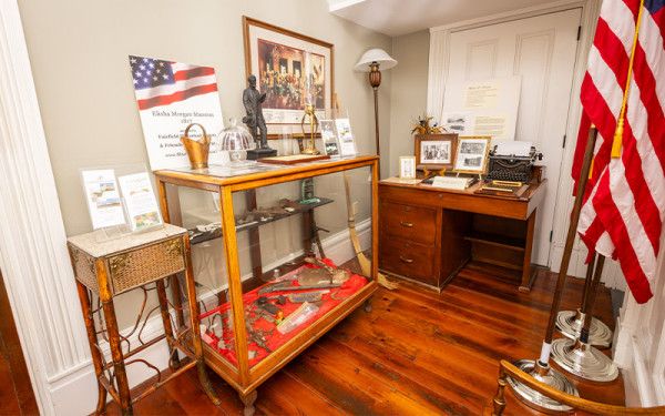 Image file ElishaFarmMansion_0E054BA7-F5B0-4BFC-B484AAEE406EAB37-0e054a6fc21da83_0e05528c-008e-386f-4f7dbd9afe61ce65.jpg