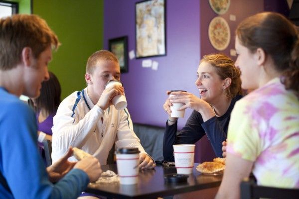 Image file People-eating-24eed3405056a36_24eed449-5056-a36a-091d4ab50288d478.jpg