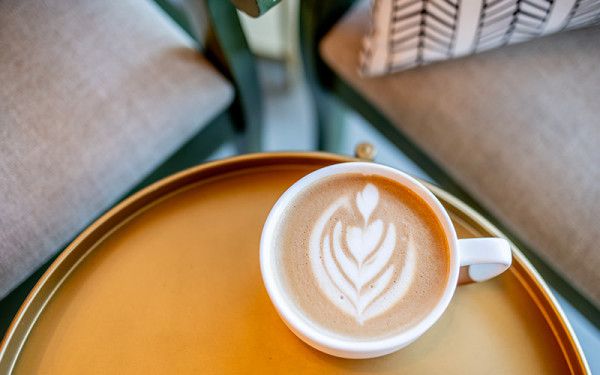 Image file charislatte_16F5594F-B331-72CA-26896379645E0998-16f55892c236f38_16f55f97-ec2c-f2f7-b409c108721d1750.jpg