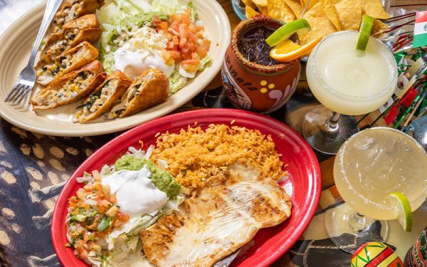 Image file fairfieldlapinata_4391D61D-D2C0-61B7-2900CAC66B6C0A4B-4391d524fee88df_4391dcbf-97a9-a71a-af8ab8287aa18115.jpg