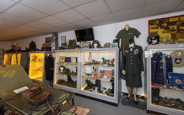 Image file warbirdsmuseum_E21D07FE-FFEF-2C81-ED55B7F7948EF9BF-e21d06e89642b6f_e21d127a-acbe-25fe-11289ec12c8ef186.jpg