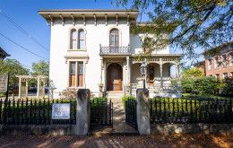 Image file butlercountyhistoricalsociety_E19D1E4E-EEB8-E8B6-2F803C180DF723BF-e19d1d3406fb1f3_e19d25c2-c288-3d1a-2bf09864637991f6.jpg