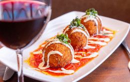 Image file carusosmeatballs_1649EF21-E1DF-F9DC-D6D2E7B7028959CA-1649ee31c1312eb_1649f5fc-d8f6-908e-b438f6ee2919fcb9.jpg