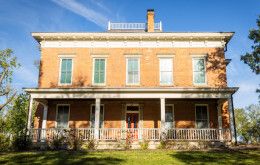 Image file chrisholmhistoricfarmstread_E2B01D5E-CFBE-D313-C720154439E35207-e2b01c26f3b6e58_e2b025f8-e0c2-7f71-03b75520442b7075.jpg