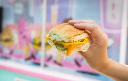 Image file swedencreme_797F67C0-FDDC-8646-1B25832884138234-797f66f2db657f9_797f6f10-c35b-3553-63e007be2b6f4ff0.jpg