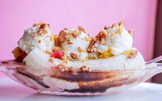 Aglamesis Bro's, Hamilton Ohio