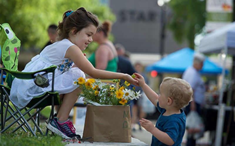 Image file hamitonfarmersmarket.jpg