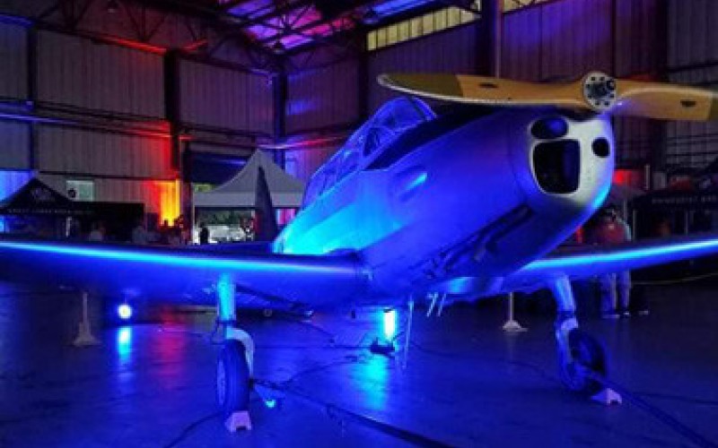 Image file Warbirdslsiting0-808df9cd5056a36_808dfb4d-5056-a36a-09f2b80f0e1390a7.jpg